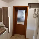 Pool And Garden Oasis, Bbq, Free Parking, Fast Wifi Appartement *