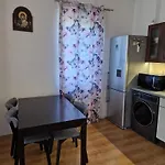 Pool & Bbq Garden Oasis, Quiet Relaxation Near The Beach, Free Parking, Fast Wifi Апартаменты