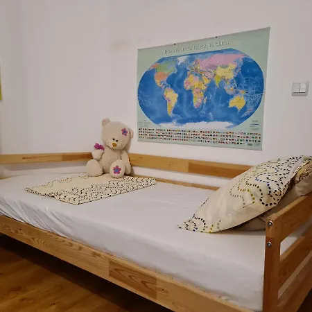 Luxury With Swimming Pool , Lovely Garden , Bbq Place Apartment