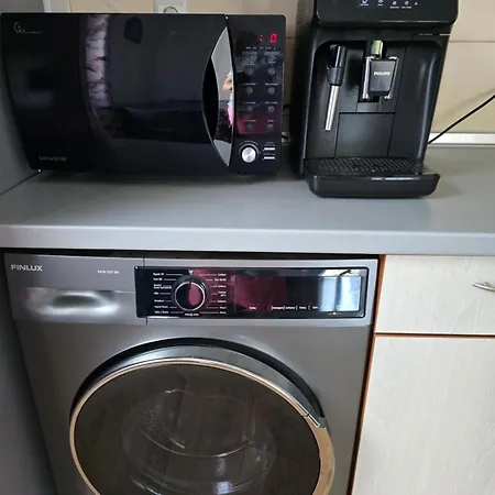 Luxury With Swimming Pool , Lovely Garden , Bbq Place Apartment *