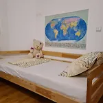 Pool & Bbq Garden Oasis, Quiet Relaxation Near The Beach, Free Parking, Fast Wifi Διαμέρισμα