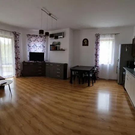 Luxury With Swimming Pool , Lovely Garden , Bbq Place Apartment Varna