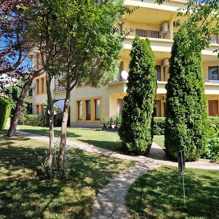 Cozy With Pool, Lovely Garden, Bbq * Варна