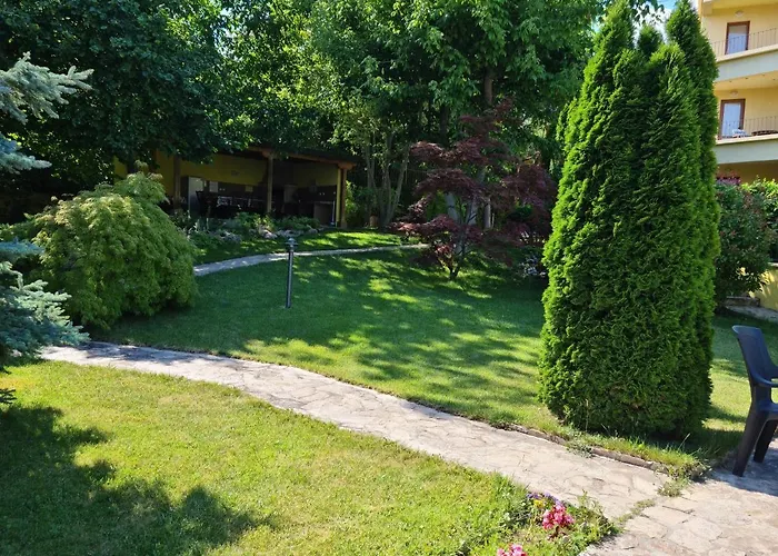 Cozy With Pool, Lovely Garden, Bbq * Варна