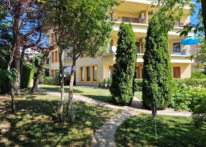 Cozy With Pool, Lovely Garden, Bbq * Варна